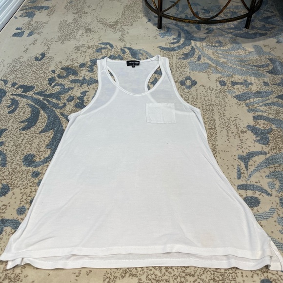 Wilfred Free Tank with pocket - Picture 4 of 5